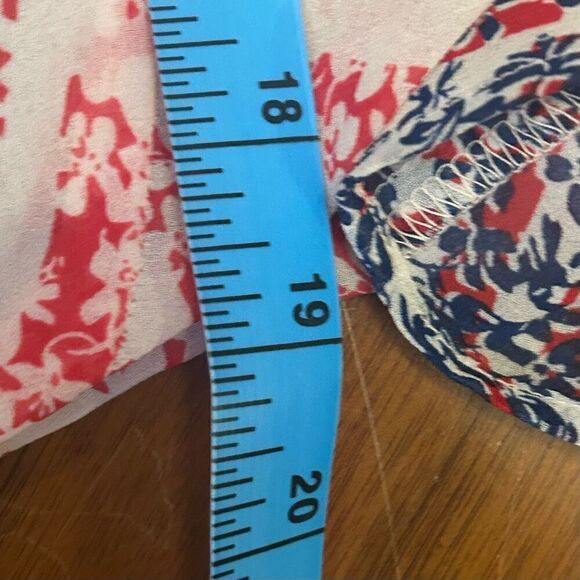 Cabi women's Coquette Sheer Cap Sleeve Blouse Red White size small style 732 - Picture 7 of 7